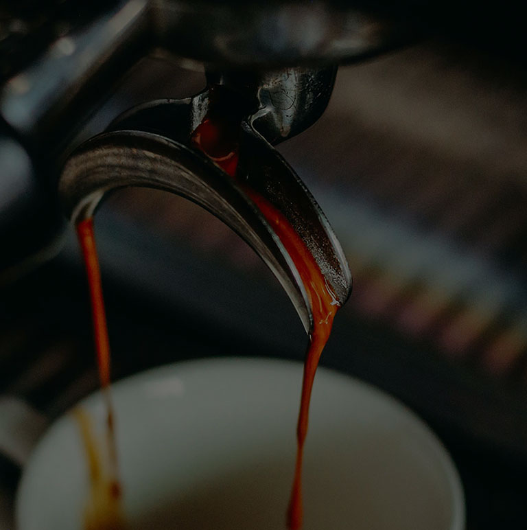 咖啡/果汁/奶茶饮品智能化机器人
高精透明展示度现磨鲜榨
