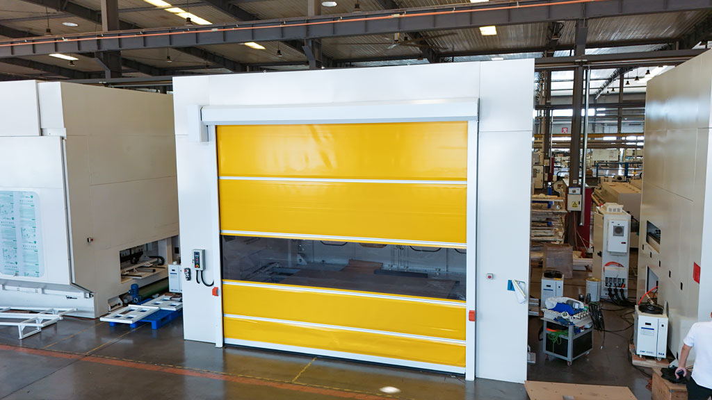 K10-3113 / 全封闭龙门式移动 5 轴加工中心（图像 4）