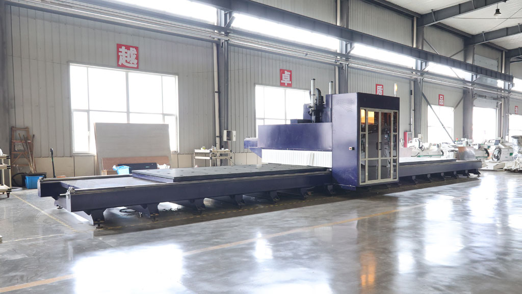 PD009-30120 / 半封闭 5 轴复合加工中心（图像 4）