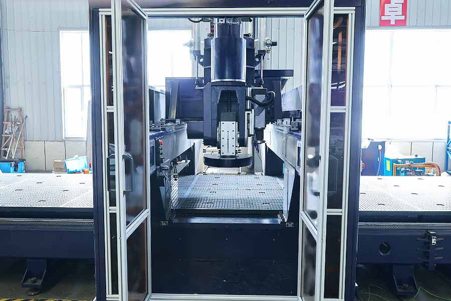 PD009-30120 / 半封闭 5 轴复合加工中心（图像 9）