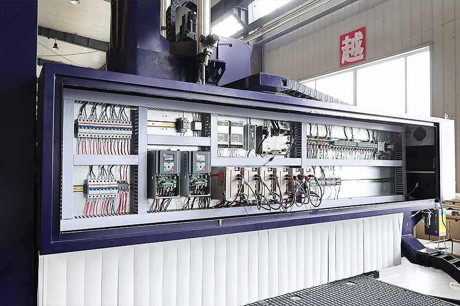 PD009-30120 / 半封闭 5 轴复合加工中心（图像 10）